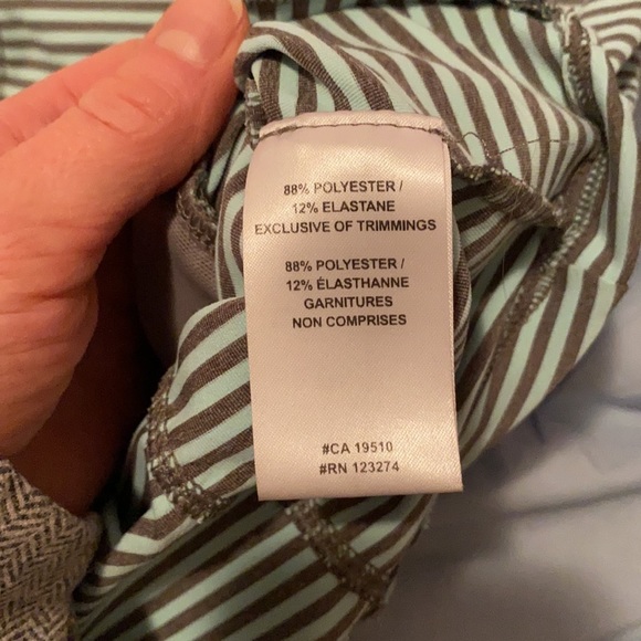 Lole zip up XXS - Picture 9 of 9